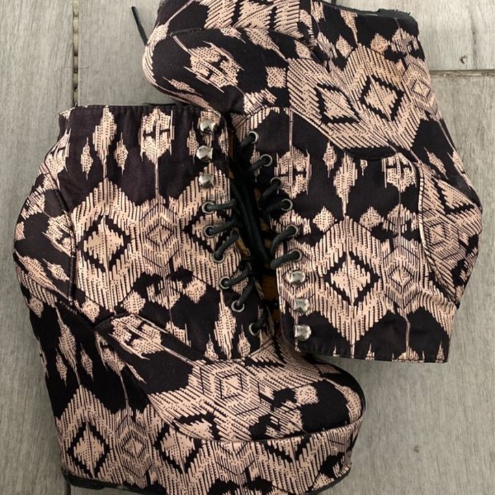 Aztec Print Wedges/Booties